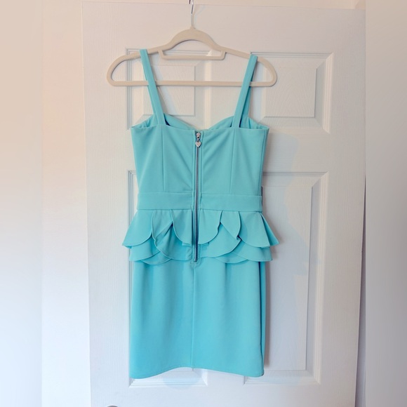 GORGEOUS LIPSY SEA-FOAM GREEN PEPLUM PETAL DRESS US 6 - Picture 2 of 5